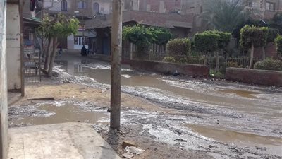 «مياه المجاري» تغمر شوارع مدينة الإبراهيمية بالشرقية