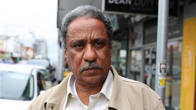 الصحفى جمال همد لـ«بوابة المواطن»:  رئيس بلادى «يخنقنا»