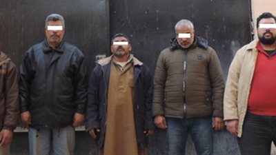 صور|على طريقة لصوص لكن ظرفاء .. أشخاص ينقبون عن الآثار بمنزل في القليوبية 