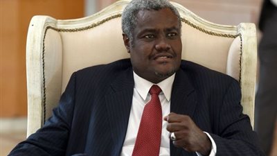 إنفوجراف| «موسى فكي» من رئاسة تشاد إلى مفاوضات الاتحاد