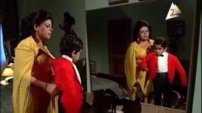 امرأة في مشهد.. لأ ابوك عنده عيب خُلقي جاله داء المأذون وهو صغير 