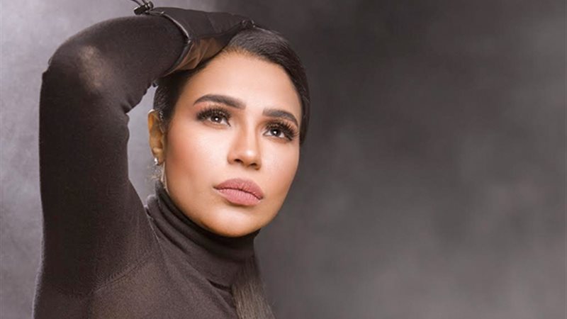 أمينة وزوجها في الفلانتين