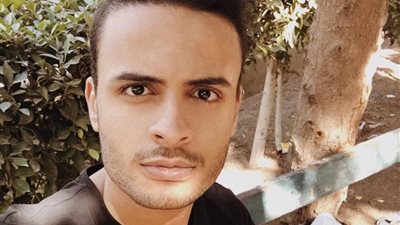 شادي سرور يترك الإسلام .. مراحل ممثل بدأ بالسرقة وانتهى مكتئباً