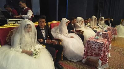 صور| مستقبل وطن بالبحيرة ينظم زفاف جماعي لـ40 عروسة من الأيتام
