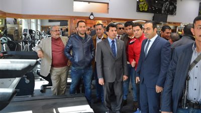 صور| وزير الشباب يتفقد مقر إقامة اللجنة المنظمة لبطولة البحر المتوسط