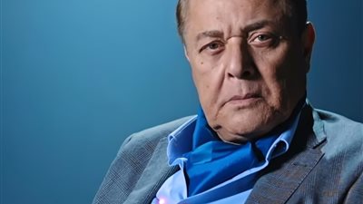 صورة لاتنسى| هكذا ظهرت ليلى علوى مع محمود عبد العزيز 