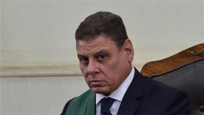 استكمال محاكمة مرسي و 23 آخرين في قضية التخابر مع حماس.. اليوم