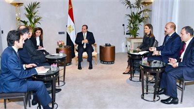  الرئيس السيسي يعرب عن تقديره لنشاط مجموعة 