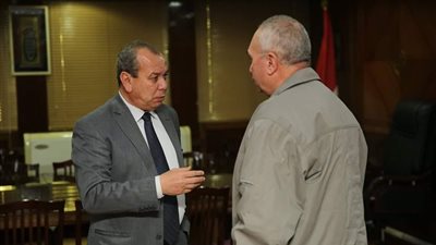 محافظ كفرالشيخ يتابع إصدار تراخيص المباني وشهادات الصلاحية بالقانون الجديد