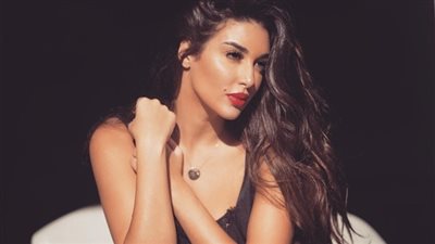 فيديو| ياسمين صبري بالحجاب : انا شبه المصريين!