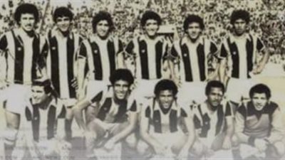قصة صورة.. محمود الخطيب بـ قميص المقاولون العرب 