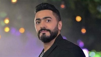 صورة| بعد نجاح ناسيني ليه .. تامر حسني يطير إلى السعودية 