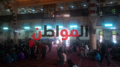 صور| توافد المصلين لأداء صلاة الجمعة بمسجد الاتوبيس بالبحيرة