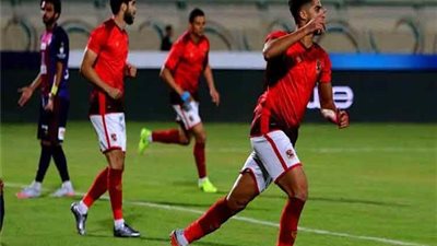 بالفيديو| وصول فريق الأهلى إلى الغردقة لملاقاة الجونة غداً فى الدوري