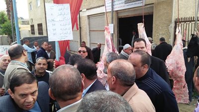 وكيل زراعة البحيرة يفتتح منفذًا لبيع اللحوم بأسعار مخفضة