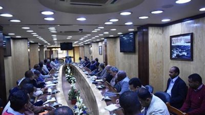 محافظ أسوان يتابع استعدادات منتدى الشباب العربي والإفريقي 2019