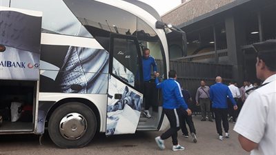 حافلة الزمالك تصل برج العرب لمواجهة بترو أتليتكو