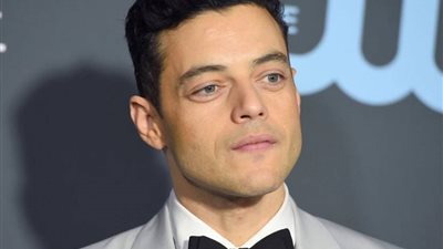 «الإرشاد السياحي في مصر وش السعد» والد رامي مالك نموذجاً