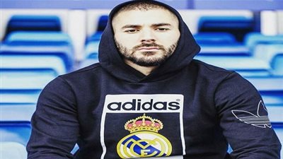بنزيما: أنا  قائد أعظم نادي في العالم