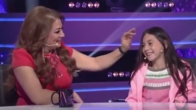 مش بتباس إلا في سياق الدراما.. انتصار: لو بنتي موافقة ده قرارها