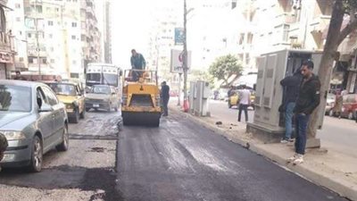 «الطرق بالإسكندرية»: استمرار رفع كفاءة الطرق بالأحياء    