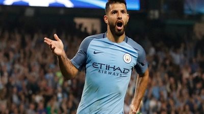 أجويرو يقتنص صدارة هدافي الدوري الإنجليزي من محمد صلاح