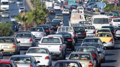 انتظام حركة المرور وكثافات متحركة  في شوارع القاهرة والجيزة 