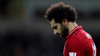 «فخر العرب» يسقط في حادث قطار محطة مصر