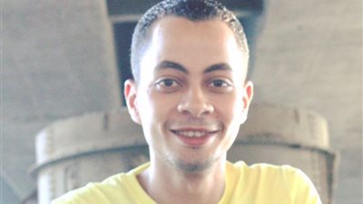 مخرج «زيارة السيدة العجوز»: نطرح العديد من الأسئلة حول شراء الانتقام