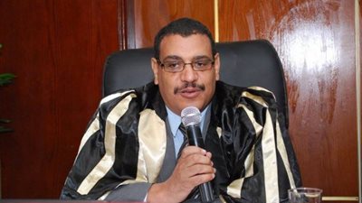 عميد كلية الاقتصاد في بني سويف: الرئيس السيسي يكافح الفساد عمليًا