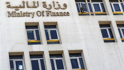«عشوائية » .. وقف حملات الضرائب على المحال بالشرقية لهذا السبب 