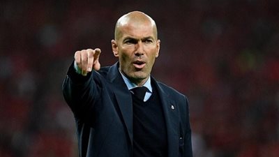 رغم مفاوضات تشيلسي.. الفيفا تُقرب زيدان من يوفنتوس