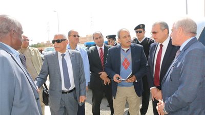 محافظ جنوب سيناء يلتقي مدير صندوق تطوير العشوائيات