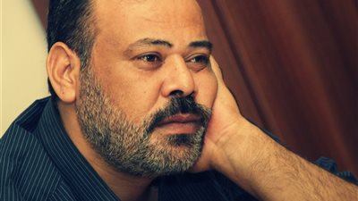 مسعود شومان يقرأ من 