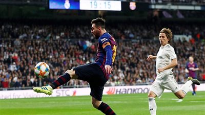 فيديو| 30 دقيقة كلاسيكو.. برشلونة يتقدم وريال مدريد يحاول التعديل