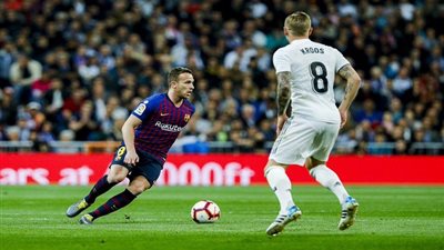 فيديو| 75 كلاسيكو.. برشلونة متقدم على مدريد في قلب «برنابيو» والثاني يقترب