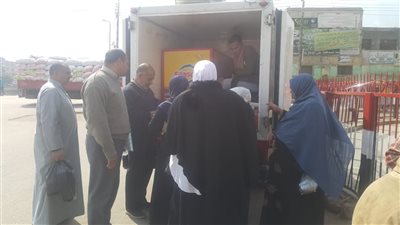 صور| «مستقبل وطن» يوفر سيارات لبيع اللحوم والخضار في البحيرة