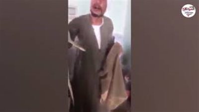 فيديو | «مهنة الحاوي» ما بين الحقيقة والنصب