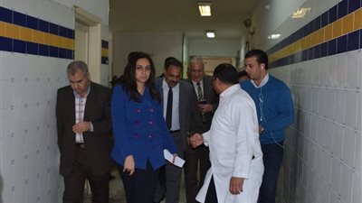 صور| صرف 10 آلاف جنيه لأسرة كل متوفى فى حادث تصادم البحيرة