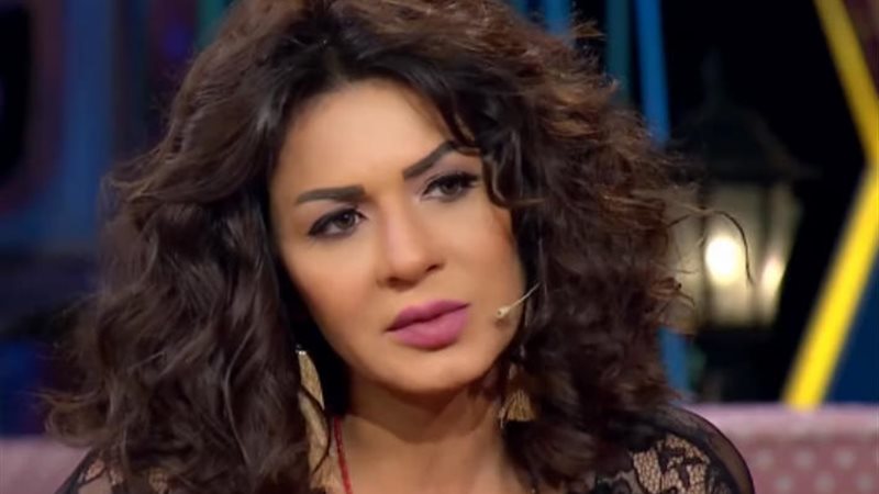 الفنانة نجلاء بدر