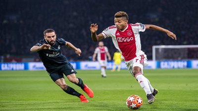 سولاري يعلن تشكيل ريال مدريد ضد أياكس الهولندي