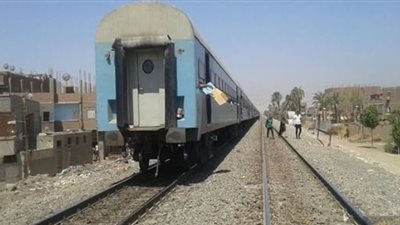 مصرع شخص مجهول الهوية تحت عجلات القطار في البحيرة