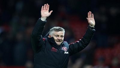مدرب مانشستر يونايتد  يتسلح بروح أياكس ضد باريس سان جيرمان