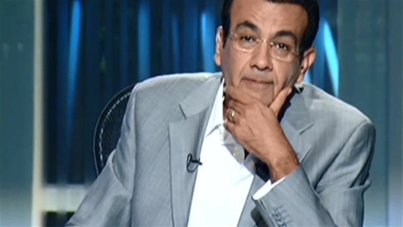 الإعلامي أسامة منير