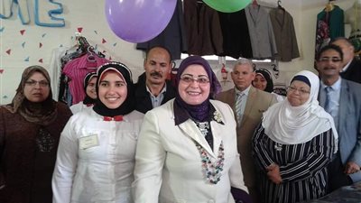 صور| وكيل تعليم كفر الشيخ تفتتح المعرض الخيري لطلاب المدارس