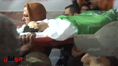 صور| والدة الشهيد الطفل أبو زايد تروي تفاصيل جريمة الاحتلال