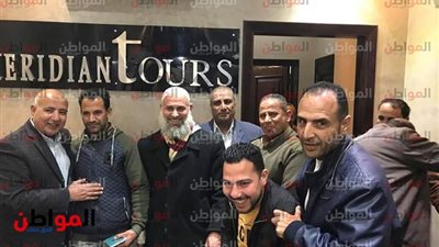 صاحب شركة سياحه بالمنوفيه يكرم بطل جركن محطه مصر