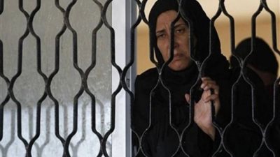 في اليوم العالمي للمرأة| الأسيرات يدفعن ثمن انقسام فلسطين