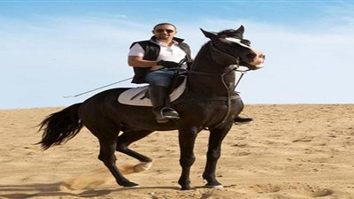أحمد السقا بعد نجاحه فى اختبار صعب للفروسية: الحمد لله