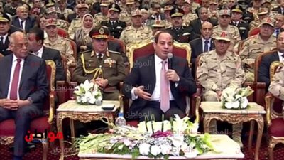 في الندوة التثقيفية الـ30| طلب غير متوقع من أم شهيدين للرئيس السيسي